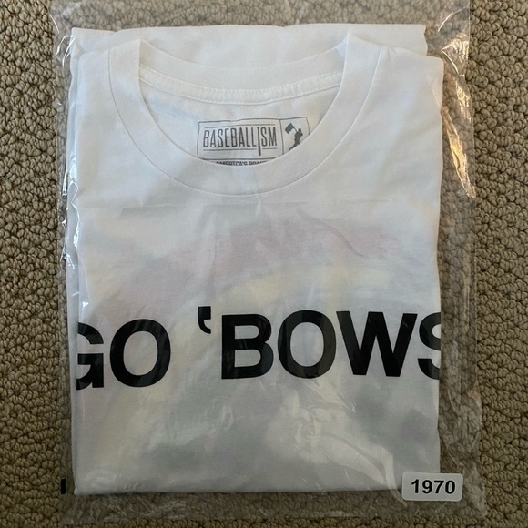 VTG GO BOWS University of Hawaii Rainbow Retro Vintage Tee Shirt Unisex M Medium - Picture 6 of 6